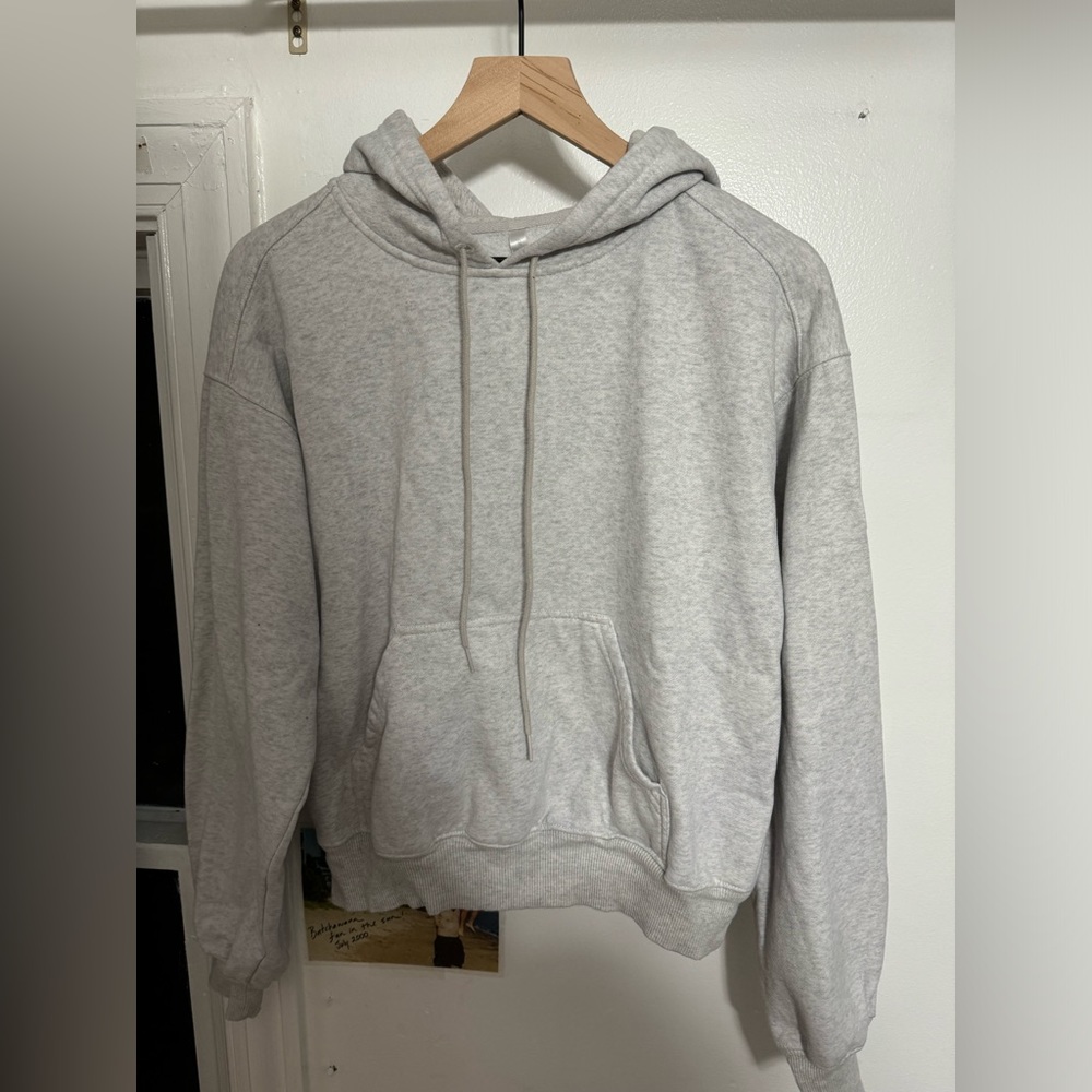 Fabletics grey sweatshirt